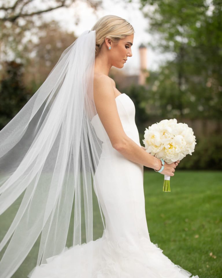 Hanna Fobare Bridals