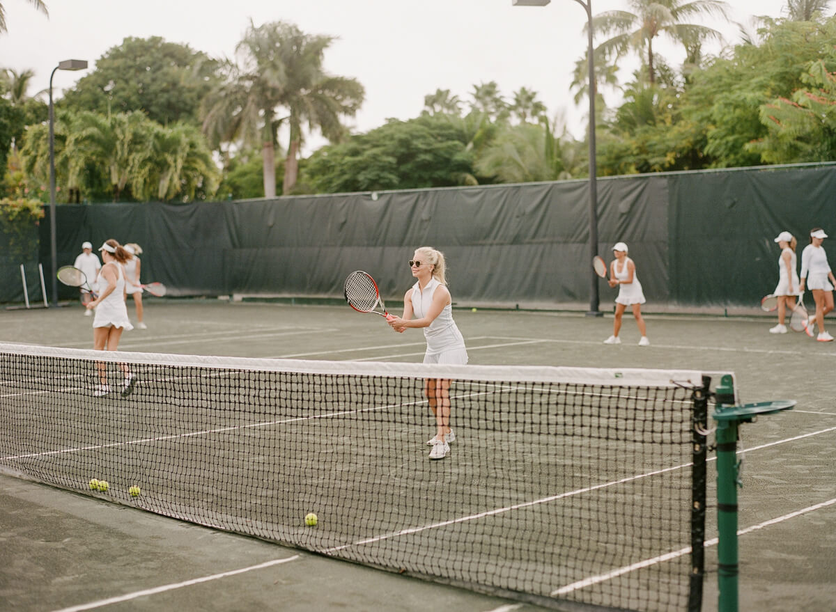 laura playing tennis