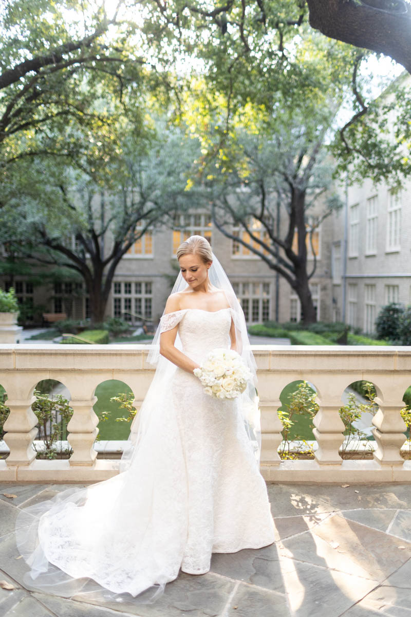 A Dreamy Dallas Wedding for Mr. & Mrs. Averitt - John Cain Photography