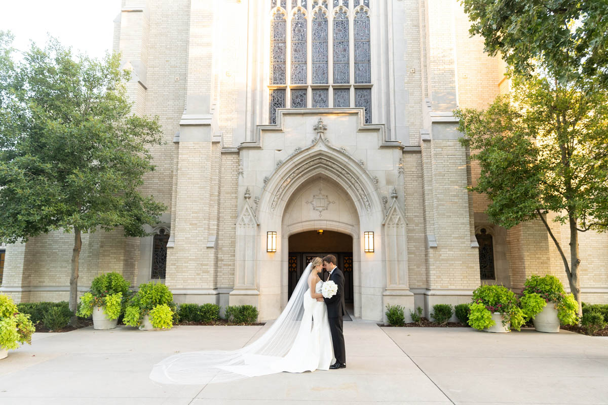 Southern Charm Met Hamptons Blues at the DCC for Mr. and Mrs. Webb - John  Cain Photography